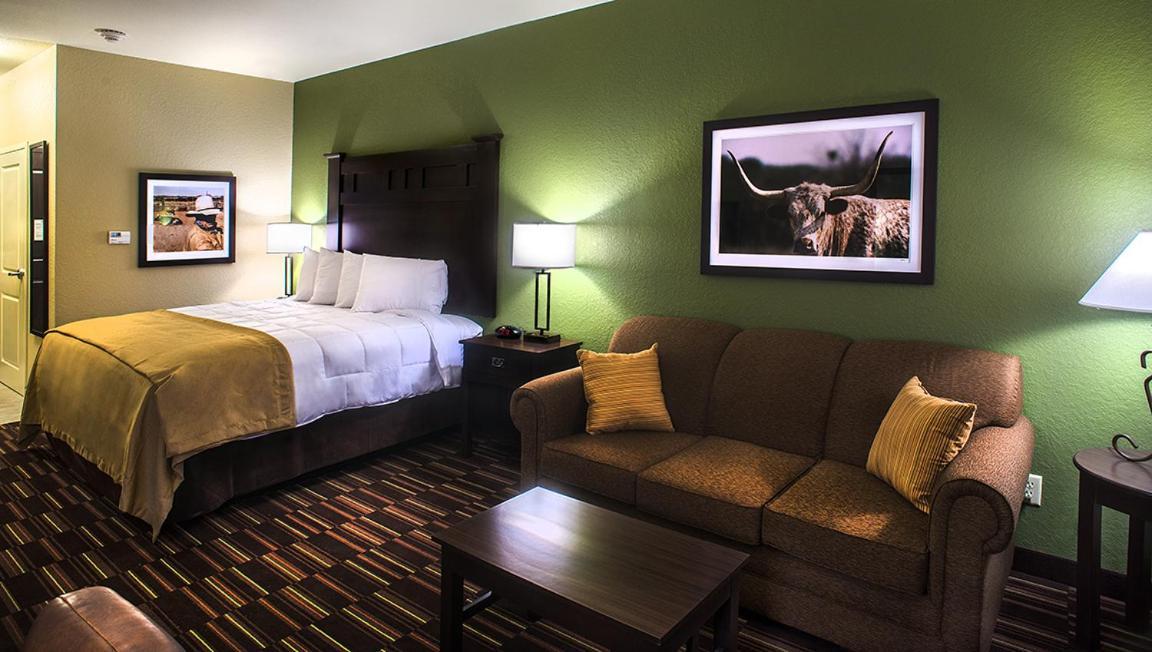 Comfort Inn & Suites Beeville Bagian luar foto