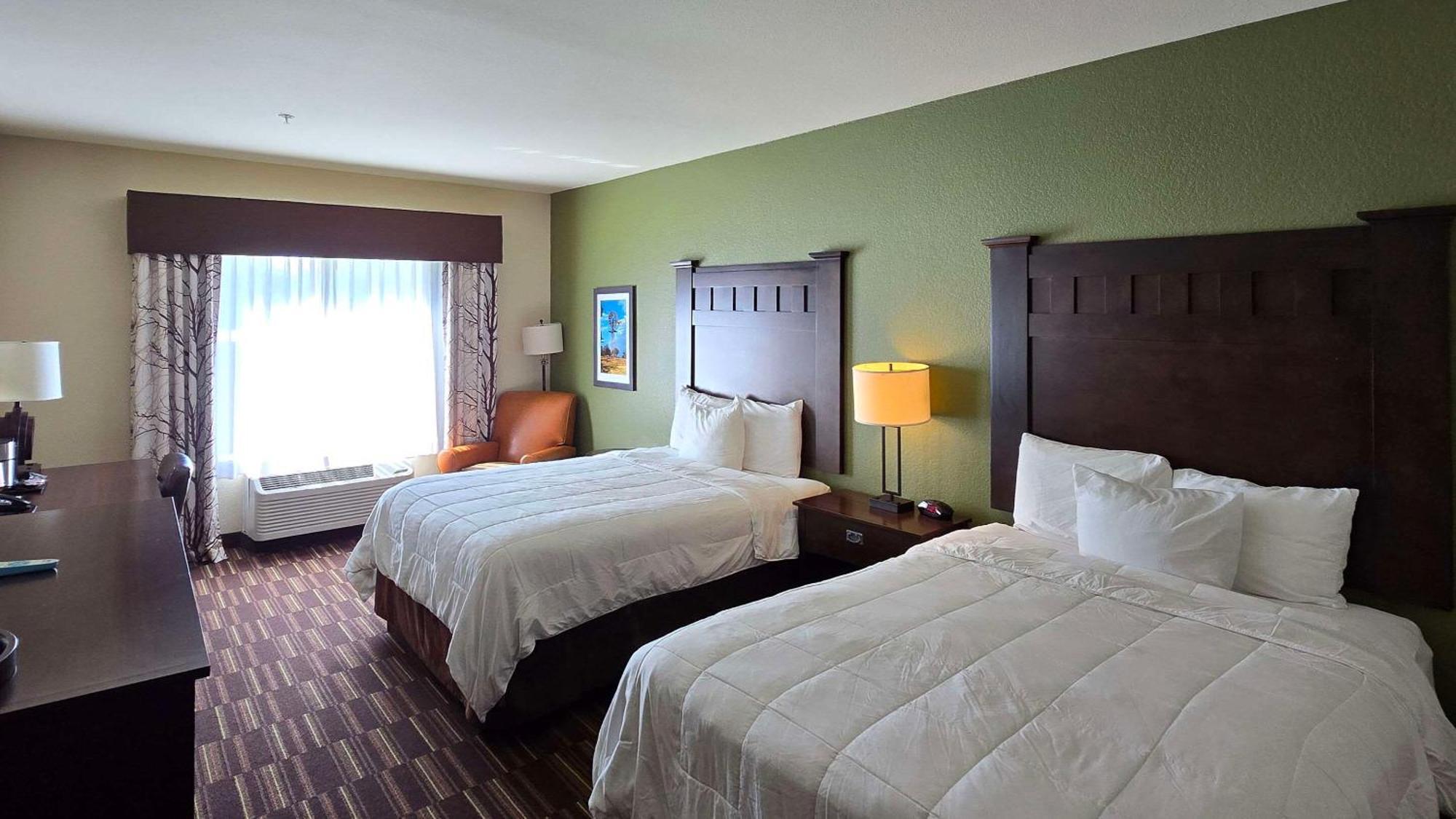 Comfort Inn & Suites Beeville Bagian luar foto