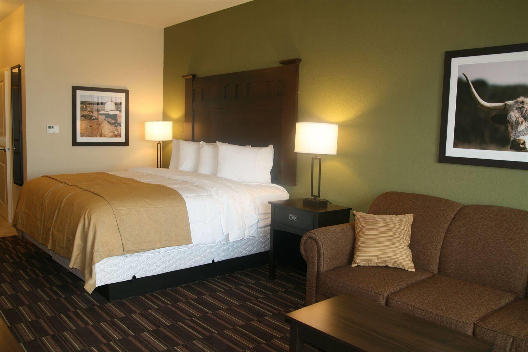 Comfort Inn & Suites Beeville Bagian luar foto